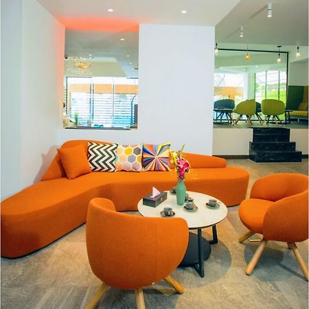Hotel Omni Residency Дакка Екстер'єр фото