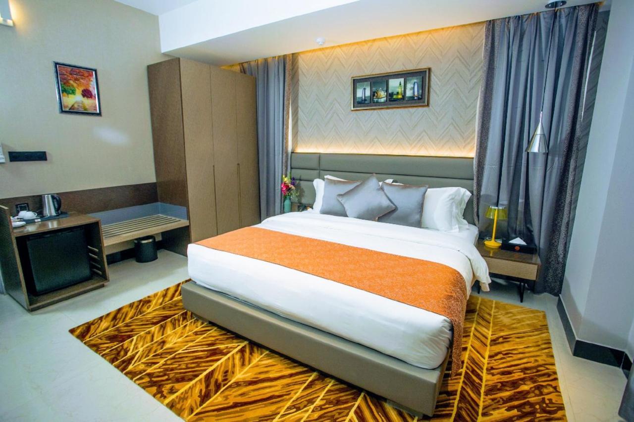 Hotel Omni Residency Дакка Екстер'єр фото